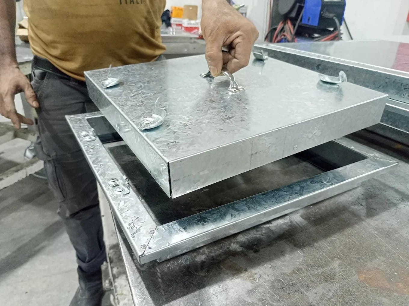 Recessed hinged access hatch