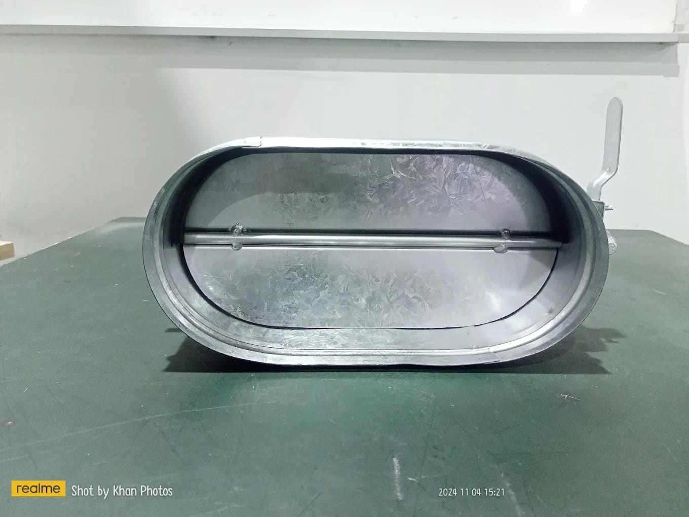 Oval volume control damper
