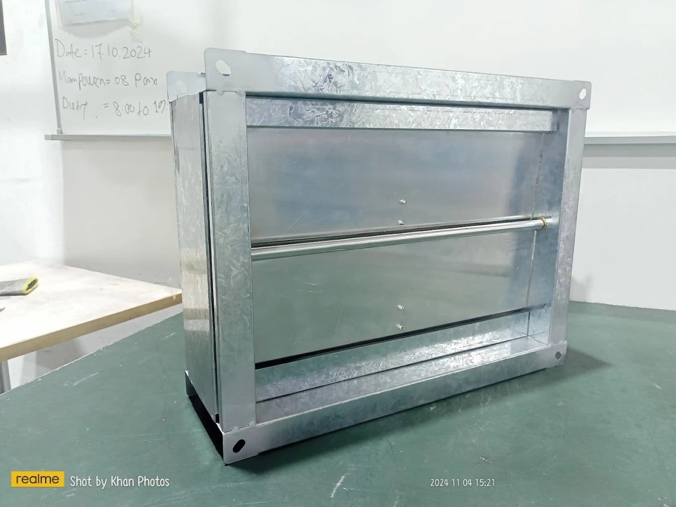 Rectangular volume control damper