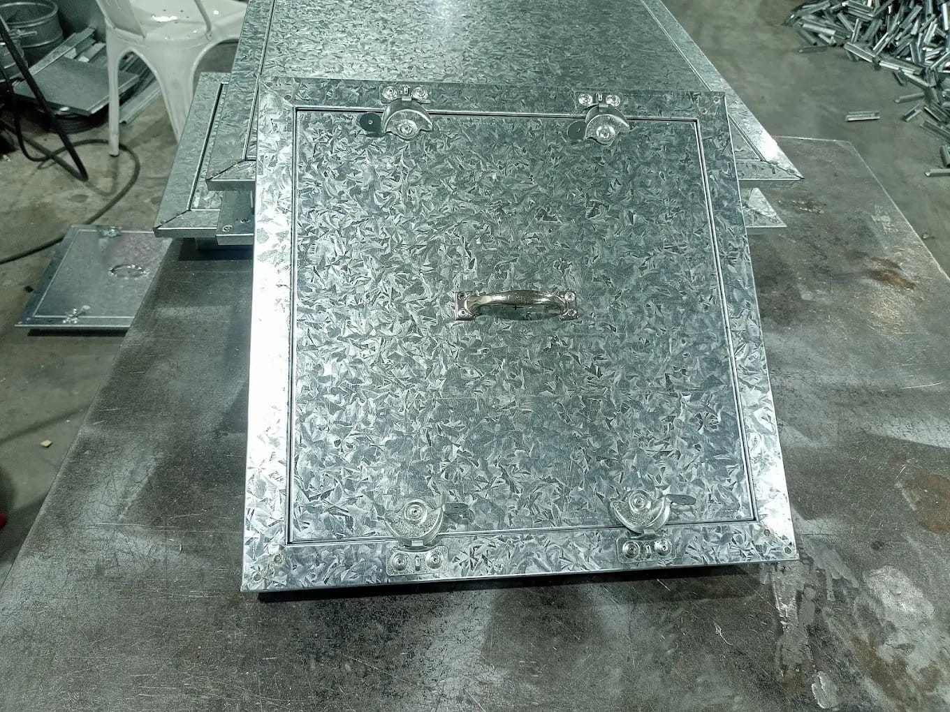 Square duct access panel